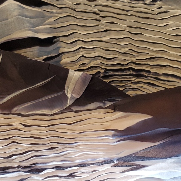 Black & white textured sheer scrunched tattoo mesh button up blouse - Picture 3 of 8